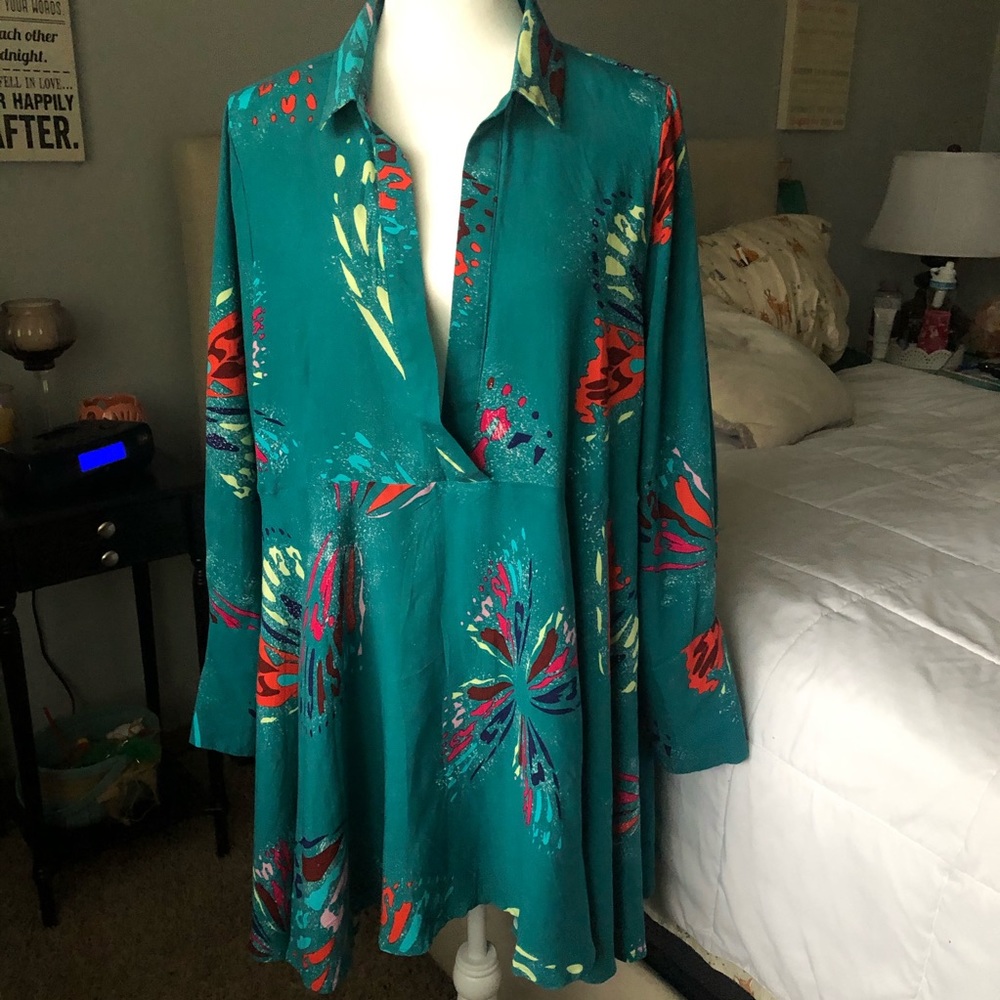 K Jordan 2X Colorful V-neck Collar Top Long Sleeve